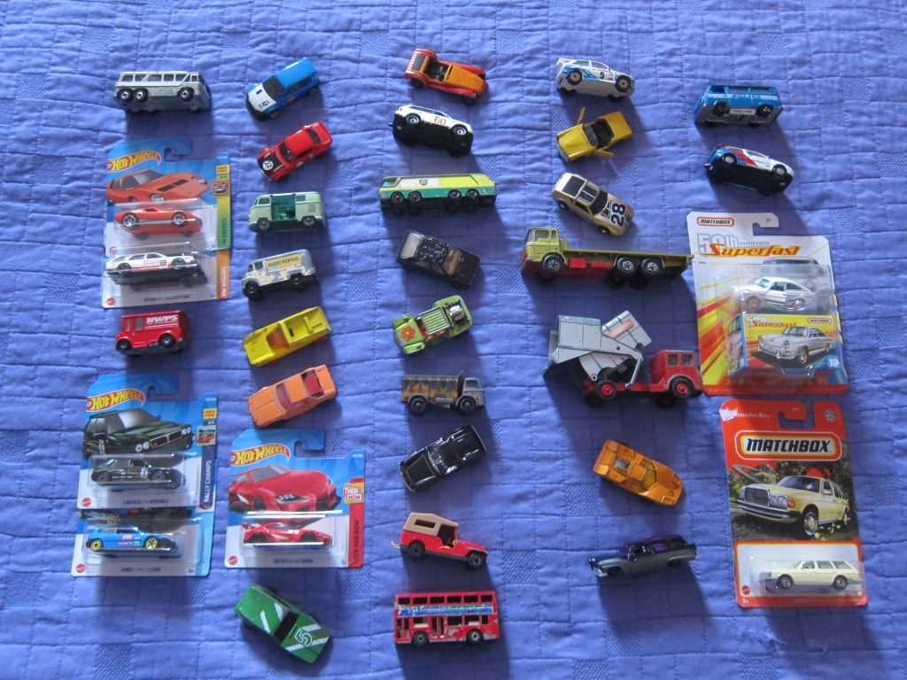 Diecast Car Collector  …collecting diecast cars, like the 3
